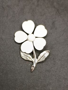 Vintage White Enamel Flower Brooch with Silver Leaves